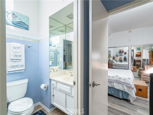 2053 Meadow View , Costa Mesa, CA