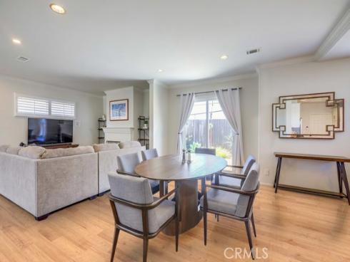 1581  Orange  B  Avenue, Costa Mesa, CA