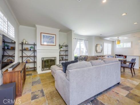 1581  Orange  B  Avenue, Costa Mesa, CA