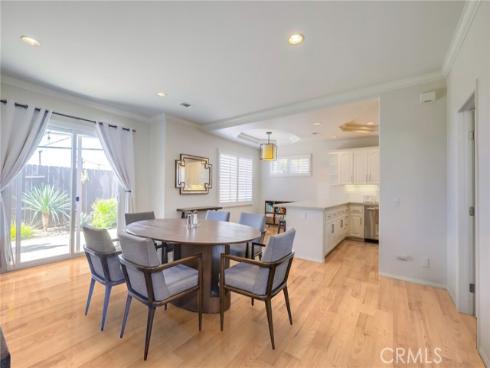 1581  Orange  B  Avenue, Costa Mesa, CA