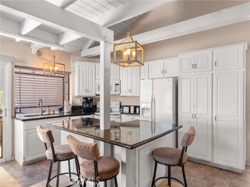 1788 Hawaii , Costa Mesa, CA