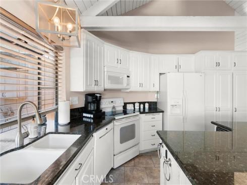 1788 Hawaii , Costa Mesa, CA