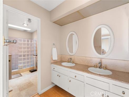 1788 Hawaii , Costa Mesa, CA