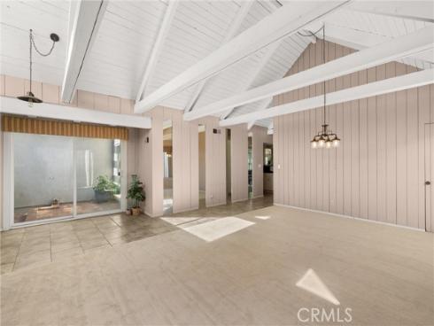 1788 Hawaii , Costa Mesa, CA