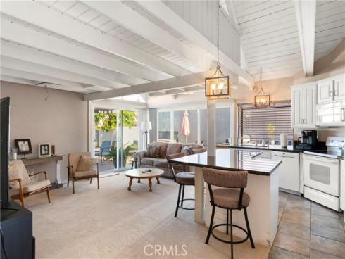 1788 Hawaii , Costa Mesa, CA