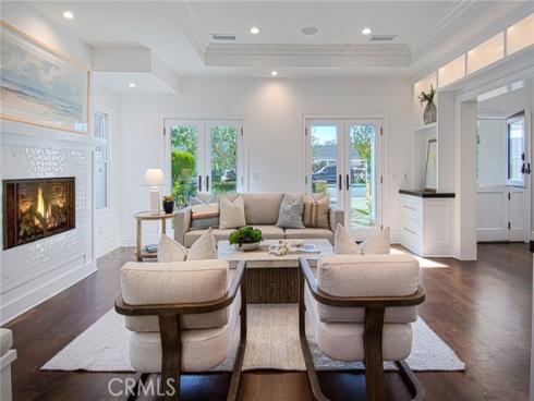 412 Magnolia Street, Costa Mesa, CA