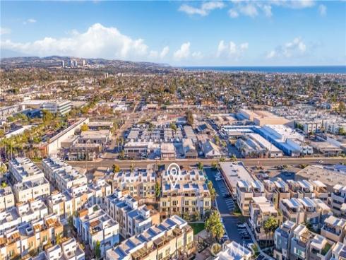 1653  Topanga  , Costa Mesa, CA