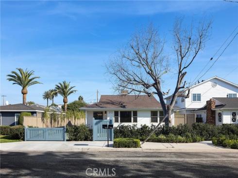 212 E 19th Street, Costa Mesa, CA