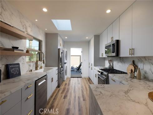 212 E 19th Street, Costa Mesa, CA