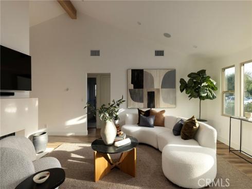 212 E 19th Street, Costa Mesa, CA