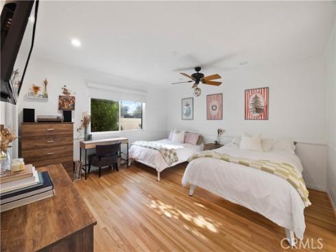 2038  Aliso   Avenue, Costa Mesa, CA