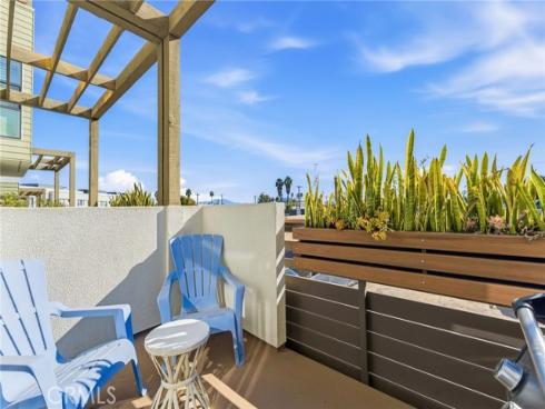 1650  Topanga   Avenue, Costa Mesa, CA