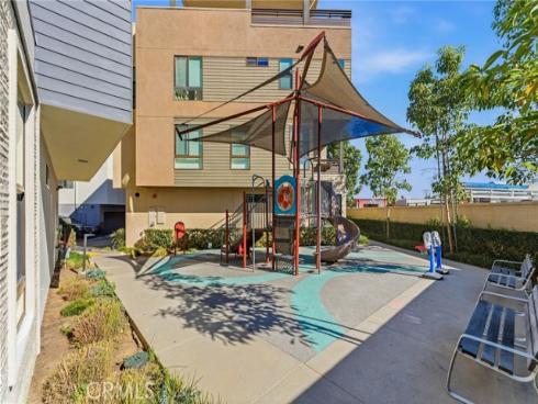 1650  Topanga   Avenue, Costa Mesa, CA