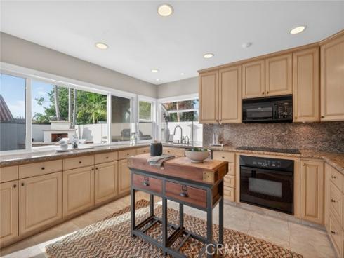 969 Azalea Drive, Costa Mesa, CA