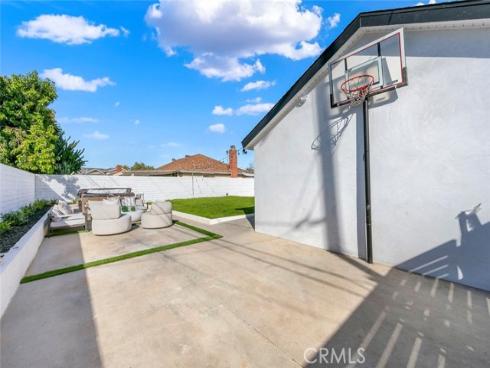 913  Junipero  , Costa Mesa, CA