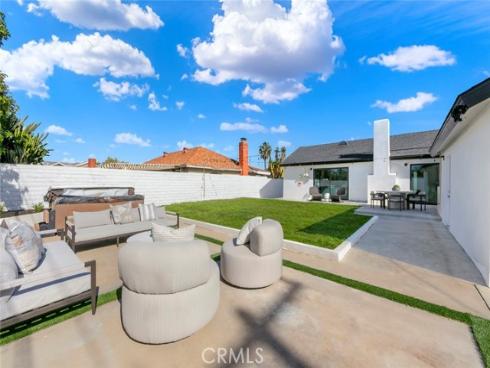 913  Junipero  , Costa Mesa, CA