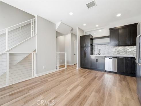 639 Channel Way, Costa Mesa, CA