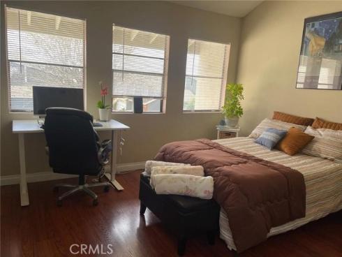 404 Brighton Springs , Costa Mesa, CA