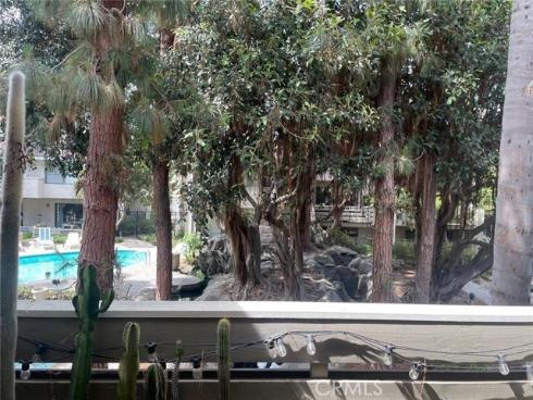 404 Brighton Springs , Costa Mesa, CA