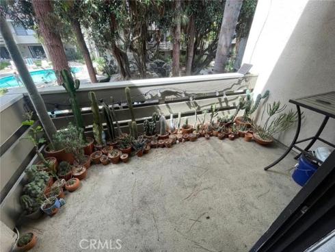 404 Brighton Springs , Costa Mesa, CA