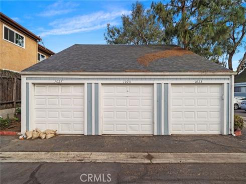 1025 Sea Breeze 11 , Costa Mesa, CA
