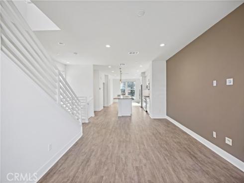 645 W 17th Street, Costa Mesa, CA