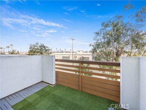 645 W 17th Street, Costa Mesa, CA