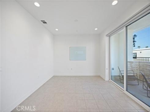 645 W 17th Street, Costa Mesa, CA