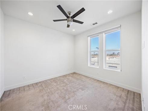 645 W 17th Street, Costa Mesa, CA