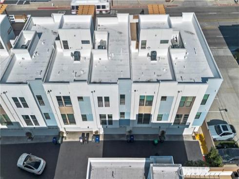 645 W 17th Street, Costa Mesa, CA