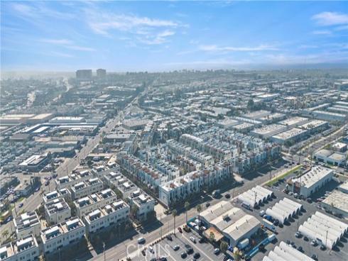 645 W 17th Street, Costa Mesa, CA