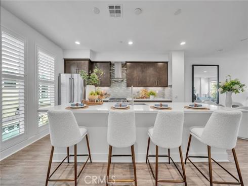 687  Doheny  , Costa Mesa, CA