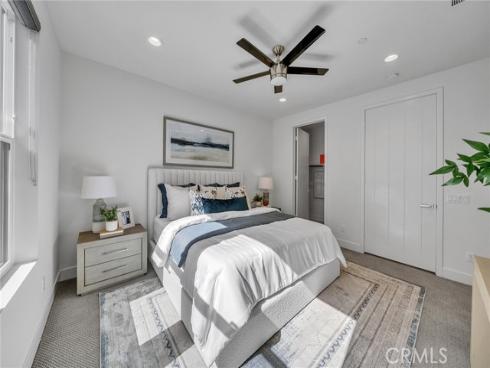 687  Doheny  , Costa Mesa, CA