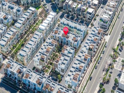 687  Doheny  , Costa Mesa, CA