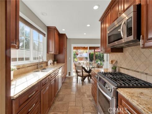 917  Helena  , Costa Mesa, CA