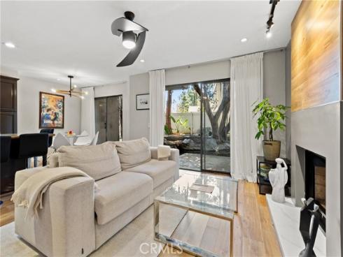 409  Bryson Springs  , Costa Mesa, CA