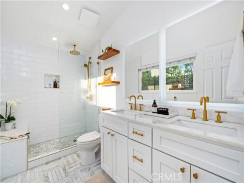 2229  Anaheim  , Costa Mesa, CA