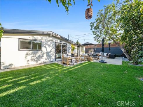 2229  Anaheim  , Costa Mesa, CA