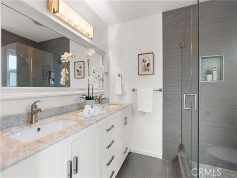 1113  Valley   Circle, Costa Mesa, CA