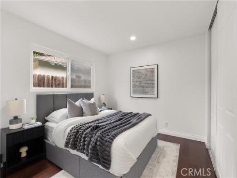 1113  Valley   Circle, Costa Mesa, CA