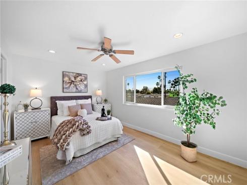 2338 Bunker Hill , Costa Mesa, CA
