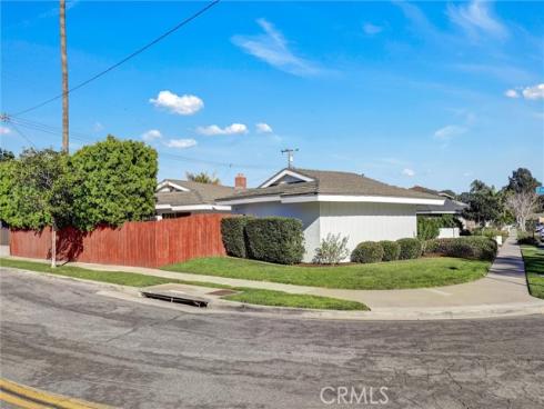 2046 Calvert , Costa Mesa, CA