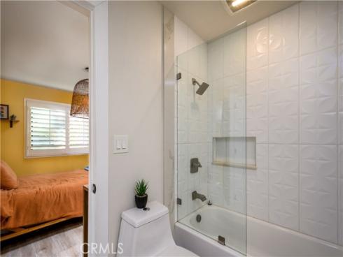 686  Governor St  , Costa Mesa, CA