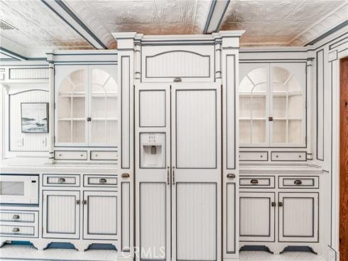 2074  Meadow View   Lane, Costa Mesa, CA