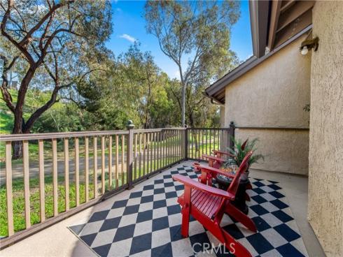 2074  Meadow View   Lane, Costa Mesa, CA