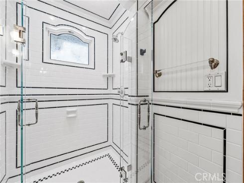 2074  Meadow View   Lane, Costa Mesa, CA