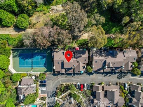 2074  Meadow View   Lane, Costa Mesa, CA