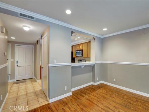 2554 Elden B102 Avenue, Costa Mesa, CA