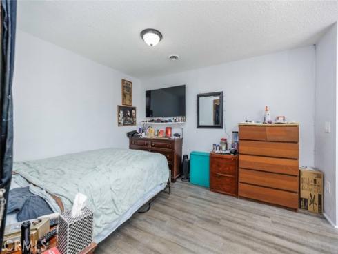 674  Senate   Street, Costa Mesa, CA