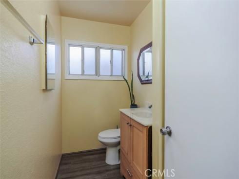 674  Senate   Street, Costa Mesa, CA